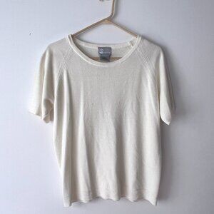 Size Medium, Swann Vintage Cream/Ivory Sweater